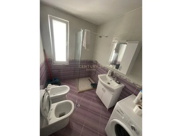 Tirane, jepet me qera apartament Kati 4, 103 m² 620 € (Bar Artisti)