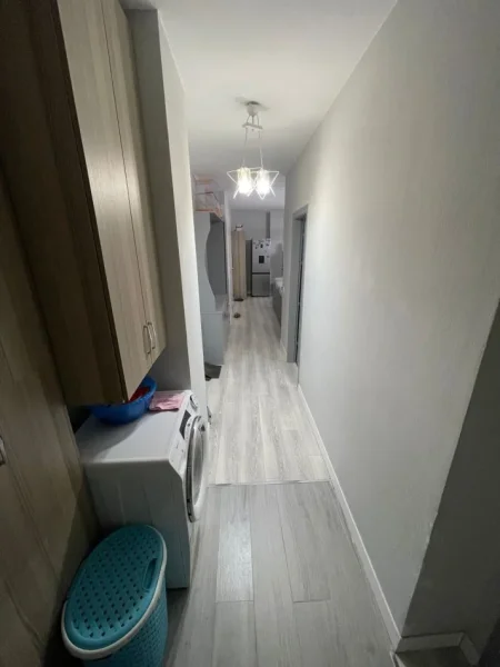 Tirane, jepet me qera apartament 2+1 Kati 2, 100 m² 600 € (VASIL SHANTO)