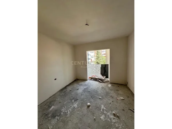 Tirane, shitet apartament 2+1+Ballkon Kati 2, 108 m² 271.000 € 