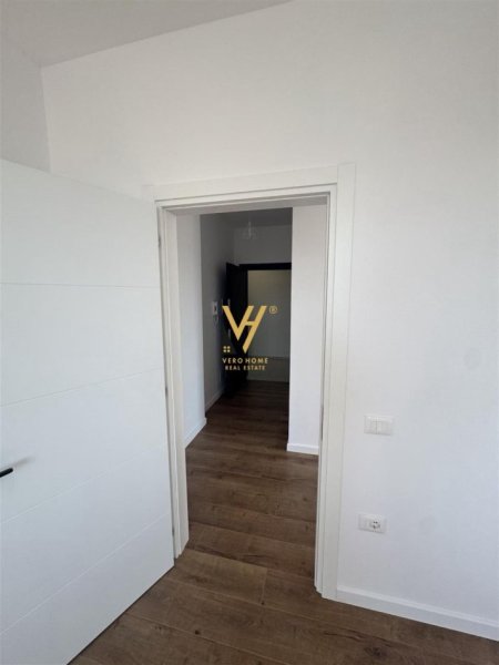 Tirane, jepet me qera apartament 1+1+Ballkon Kati 5, 60 m² 450 € (BULEVARDI I RI)