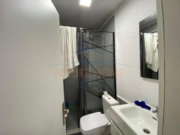 Tirane, jepet me qera garsonier Kati 0, 50 m² 400 € 