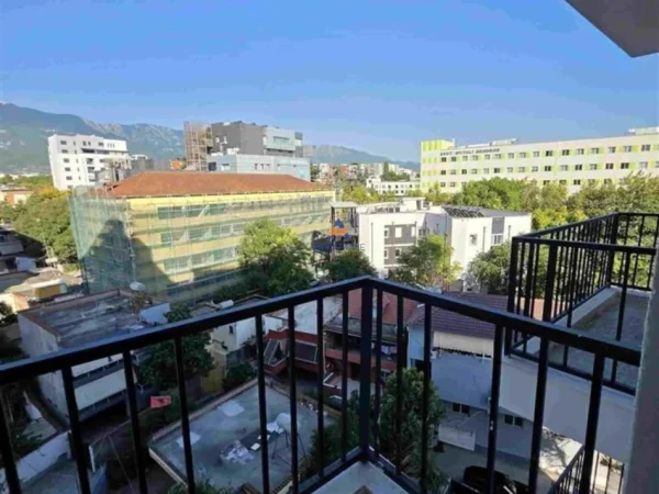 Tirane, jepet me qera ambjent biznesi Kati -1, 700 m² 5.000 € (KOMUNA E PARISIT)