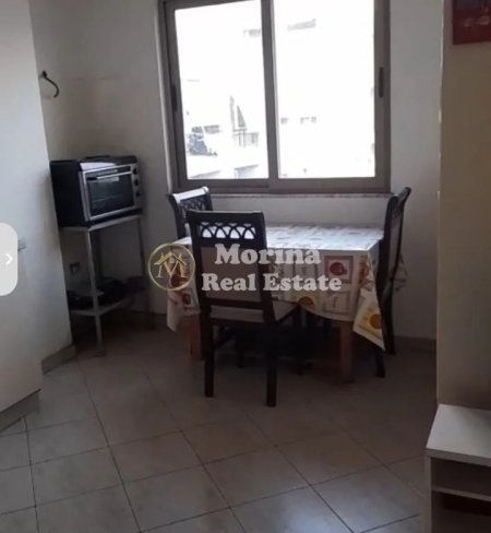 Tirane, jepet me qera apartament 2+1 Kati 7, 118 m² 450 € (Astir, Vila L)