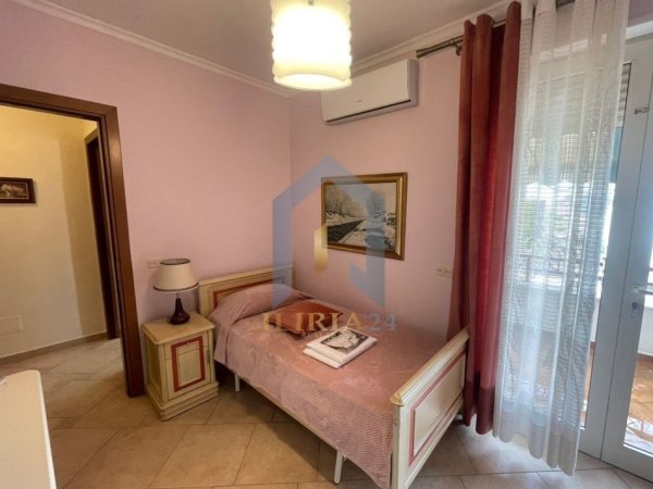 Tirane, jap me qera apartament 3+1+Aneks+Ballkon Kati 6, 130 m² 1.000 € (Rruga e Elbasanit)