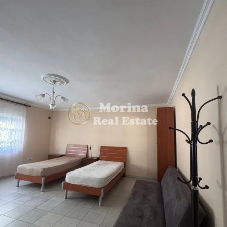 Tirane, jepet me qera apartament 2+1 Kati 1, 100 m² 700 € (21 Dhjetori, Rruga e Kavajes)