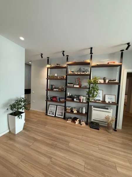 Tirane, jepet me qera apartament 2+1 Kati 7, 112 m² 1.100 € (KIKA 2)