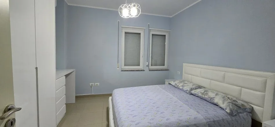 Shkoder, shitet apartament 1+1+Ballkon Kati 1, 58 m² 115.000 € (veliopoje)