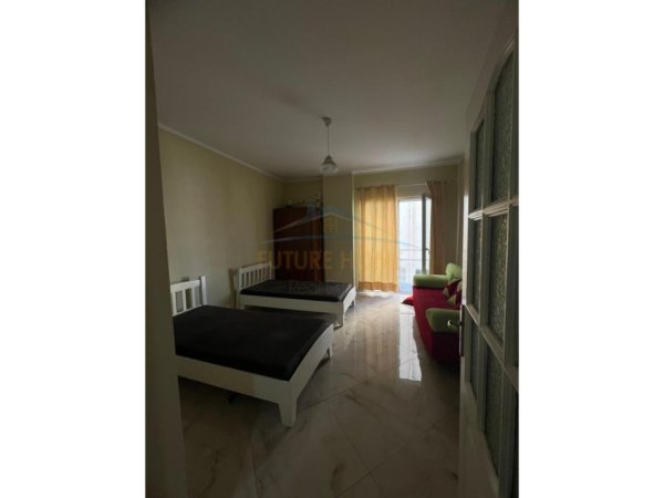 Durres, jepet me qera garsonier 1+1 Kati 2, 44 m² 220 € 