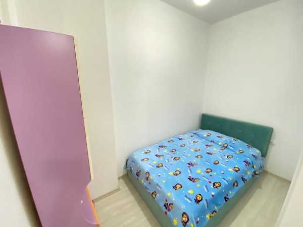 Tirane, jepet me qera apartament 3+1 Kati 5, 100 m² 600 €