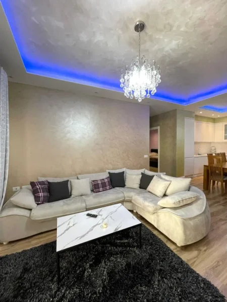 Tirane, jepet me qera apartament 2+1 Kati 3, 117 m² 900 € (Kompleksi Green City, Unaza e Re)
