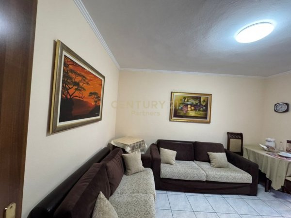 Tirane, shitet apartament 2+1 Kati 1, 71 m² 130.000 € (Oxhaku)
