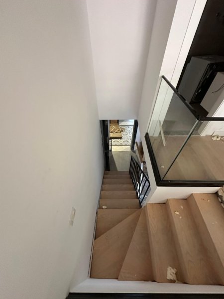 Tirane, shitet apartament duplex 1+1 Kati 2, 70 m² 95.000 € (golden pak 3)