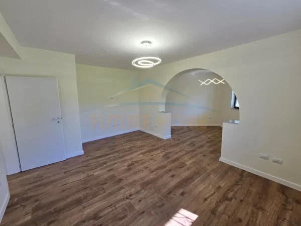 Durres, shitet apartament 2+1 Kati 1, 95 m² 88.000 € 