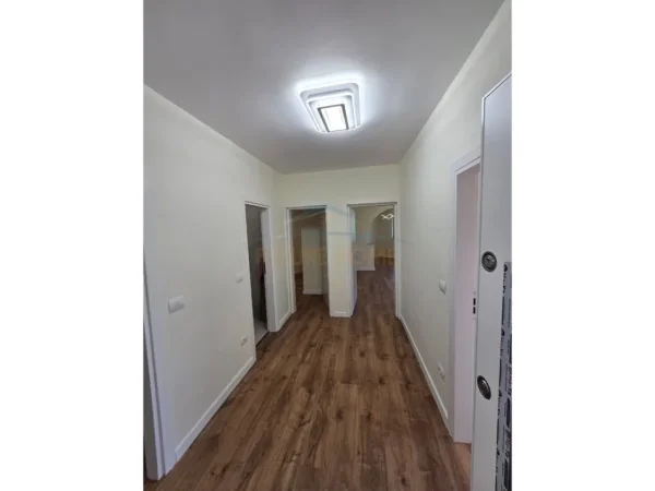 Durres, shitet apartament 2+1 Kati 1, 95 m² 88.000 € 