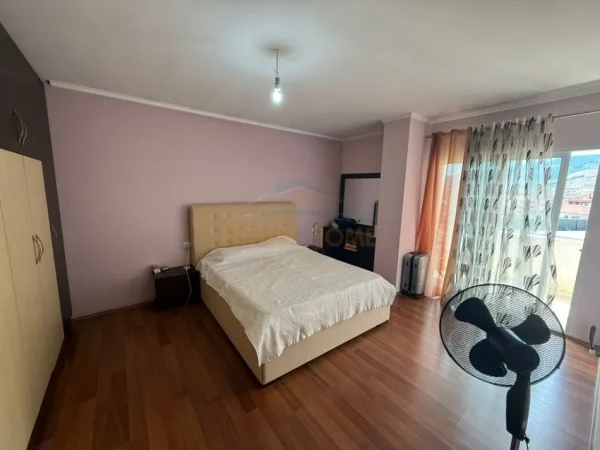 Pogradec, shitet apartament 2+1+Ballkon Kati 7, 108 m² (Rruga e Drilonit)