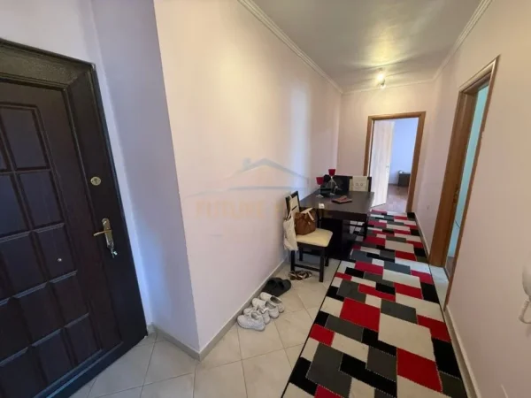 Pogradec, shitet apartament 2+1+Ballkon Kati 7, 108 m² (Rruga e Drilonit)