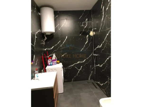 Durres, shitet apartament 2+1 Kati 10, 96 m² 150.000 € 