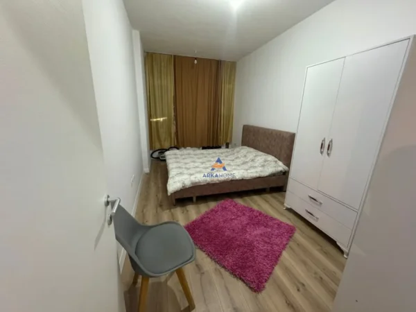 Tirane, shitet apartament 1+1+Ballkon Kati 2, 54 m² (KOMPLEKSI FRATARI, UNAZA E RE)