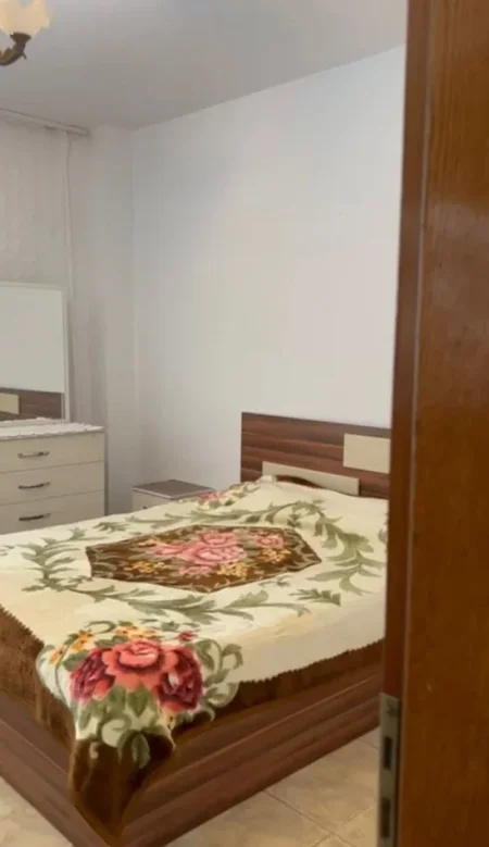 Tirane, jap me qera apartament 2+1+Ballkon Kati 4, 115 m² 600 € (Don Bosko)