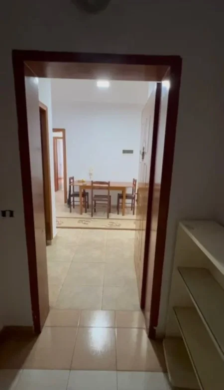 Tirane, jap me qera apartament 2+1+Ballkon Kati 4, 115 m² 600 € (Don Bosko)