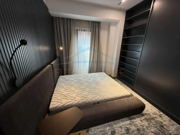 JEPET ME QERA APARTAMENT 3+1+2 TEK TIRANA GARDEN BUILDING