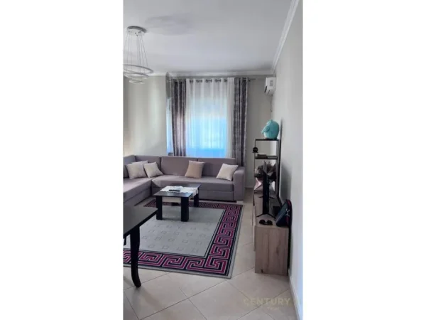Tirane, jepet me qera apartament 1+1 Kati 4, 75 m² 500 € (Kodra e Diellit)