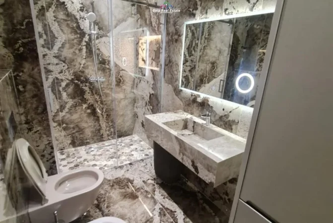 Tirane, jepet me qera apartament 1+1 Kati 4, 800 m² 1.200 € (Kompleksi Met Invest)