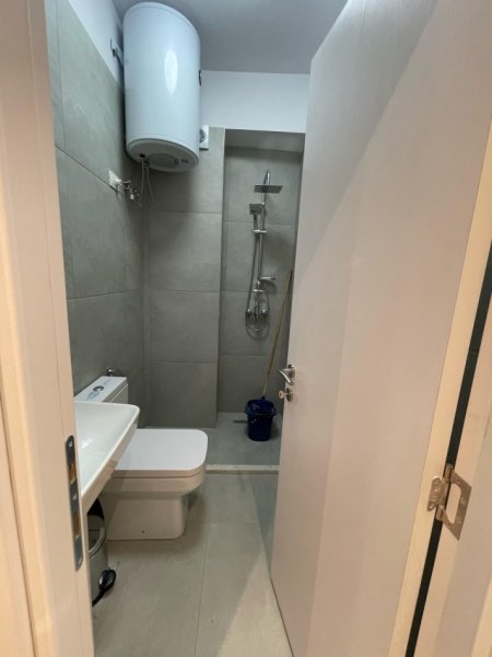 Tirane, shitet apartament 2+1+Ballkon Kati 7, 88 m² 141.000 € (Rruga Dritan Hoxha)