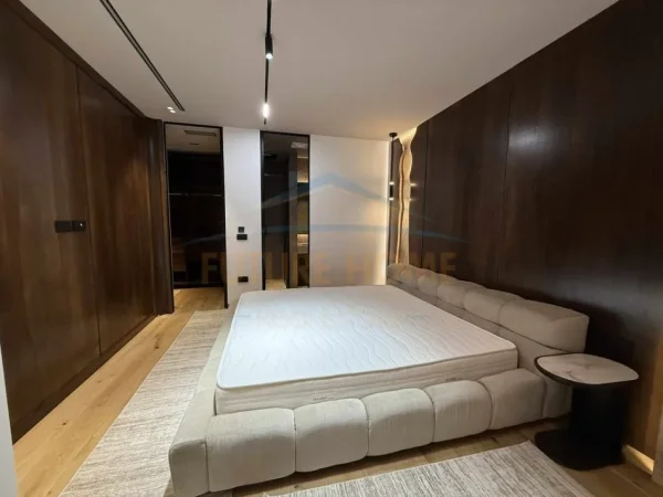 0683487469 Tirane, shitet apartament 2+1 Kati 2, 197 m² 700.000 € (Tirana Garden Building)