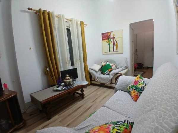 Tirane, jepet me qera apartament 1+1 Kati 1, 80 m² 450 € (rruga e durresit)