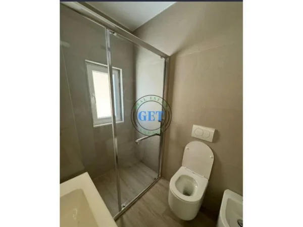 Durres, shitet apartament 1+1+Verande, Kati 3, 51 m² 95.000 € (Shkembi i Kavajes)