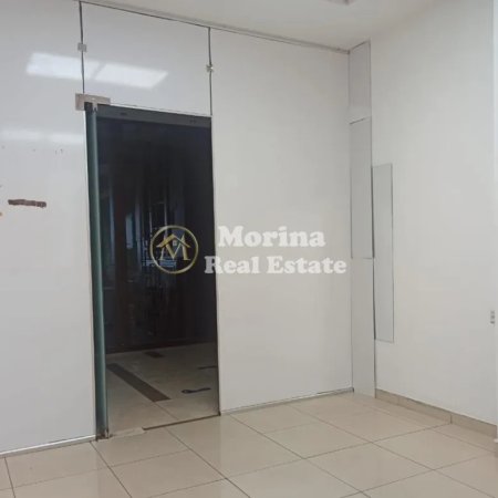 Tirane, jepet me qera ambjent biznesi Kati 1, 28 m² 300 € (Rruga e Dibres, Kompleksi Halili)
