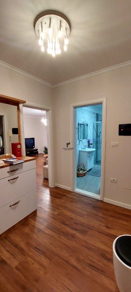 Tirane, jepet me qera apartament 2+1 Kati 6, 88 m² 700 € (SELITE)