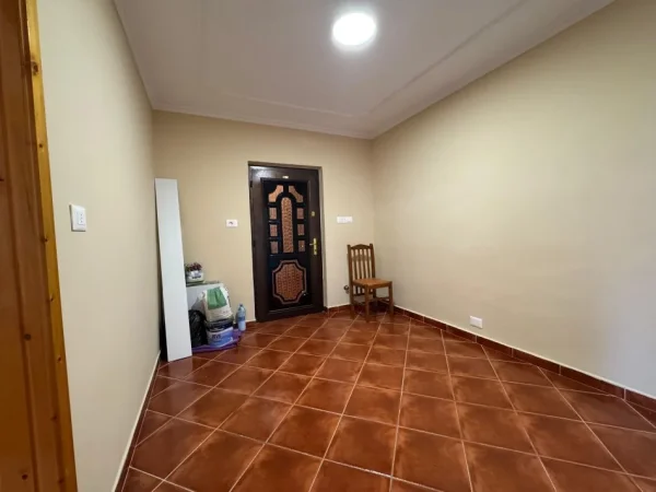 Tirane, shitet apartament 1+1 Kati 3, 65 m² 138.000 € 