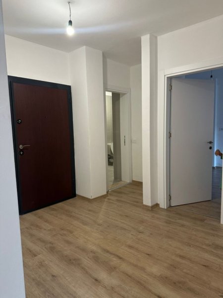 Tirane, jepet me qera apartament 2+1+Ballkon Kati 3, 111 m² 350 € (Kombinat)