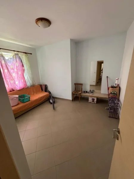 Tirane, jepet me qera apartament 3+1 Kati 5, 82 m² 350 € (Xhamllik)