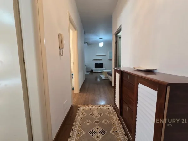Tirane, jepet me qera apartament 2+1 Kati 3, 68 m² 450 € 