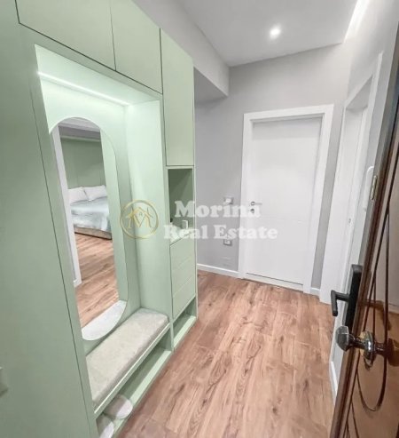 Tirane, jepet me qera apartament 1+1+Ballkon Kati 2, 71 m² 1.100 € (Rruga Perlat Rexhepi, Blloku)