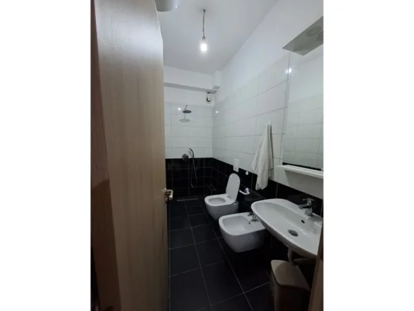 Tirane, jepet me qera apartament 2+1 Kati 6, 1 m² 550 € 