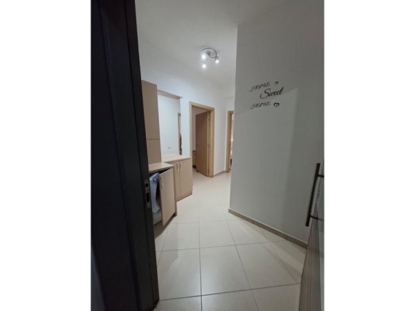 Tirane, jepet me qera apartament 2+1 Kati 6, 1 m² 550 € 