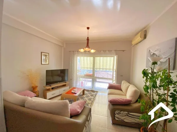 Tirane, jap me qera apartament 3+1+Ballkon Kati 3, 140 m² 750 € (Rruga e Ambasadave)