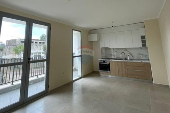 Tirane, jepet me qera apartament 2+1 Kati 1, 88 m² 430 € (ID: 530581007-58)