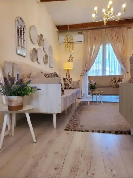 Tirane, shitet apartament 2+1 Kati 4, 173.000 € 