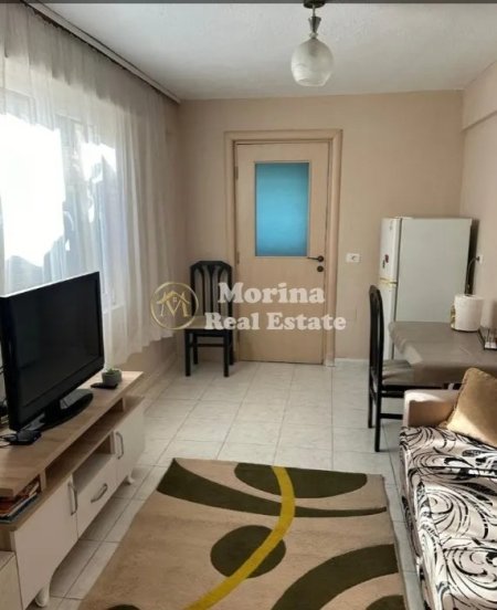 Tirane, jepet me qera apartament 1+1 Kati 1, 60 m² 420 € (Brryli)