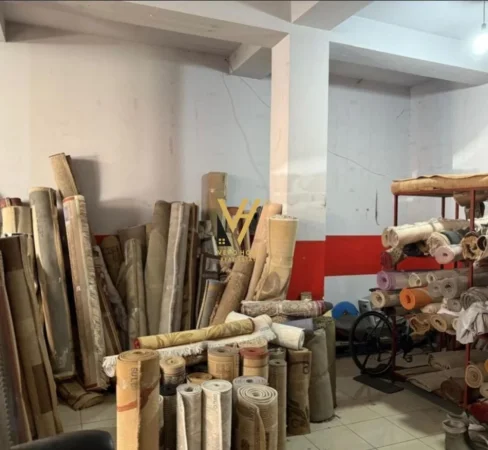 Tirane, jepet me qera magazine Kati 0, 120 m² 1.200 € (IRFAN TOMINI)