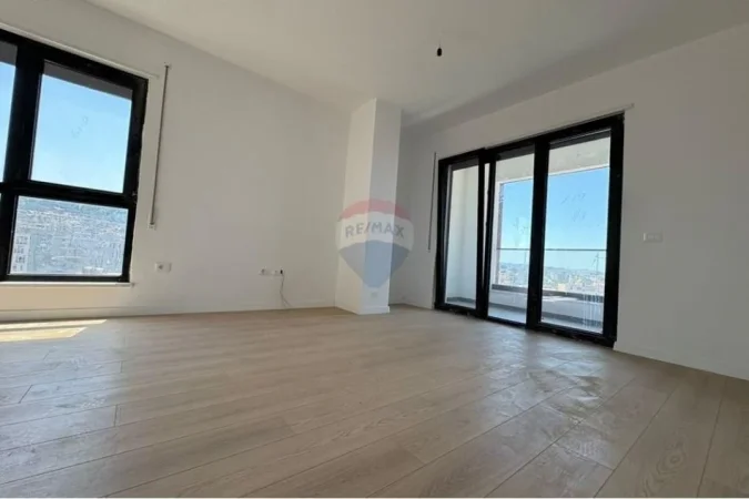 Tirane, shitet apartament 3+1+Ballkon , 123 m² 355.000 € 