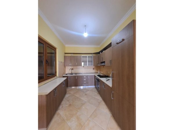 Tirane, jepet me qera apartament , 125 m² (Selite , Tirane.)
