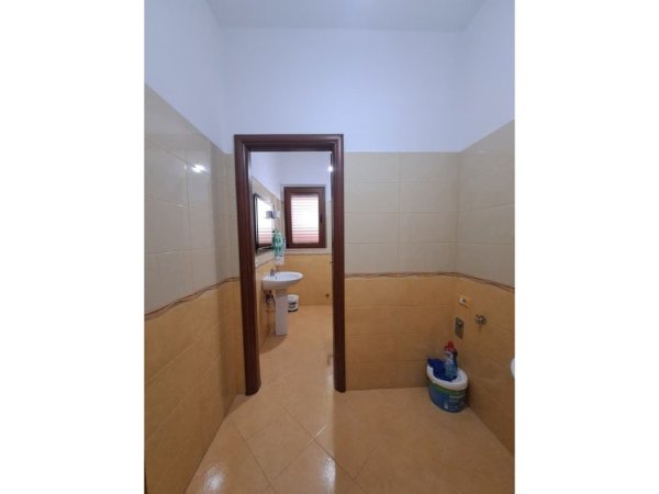 Tirane, jepet me qera apartament , 125 m² (Selite , Tirane.)