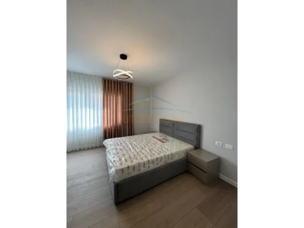 Tirane, shitet apartament 2+1+Aneks+Ballkon Kati 3, 94 m² 135.000 € (FRESKU)
