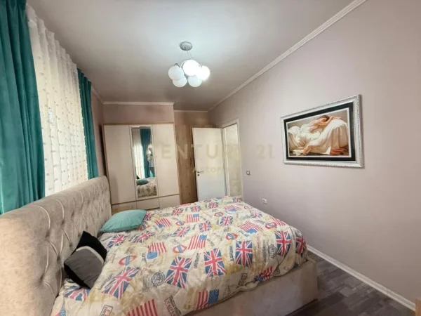 Tirane, shitet apartament 2+1+Ballkon Kati 4, 88 m² 139.000 € (rruga besim alla)